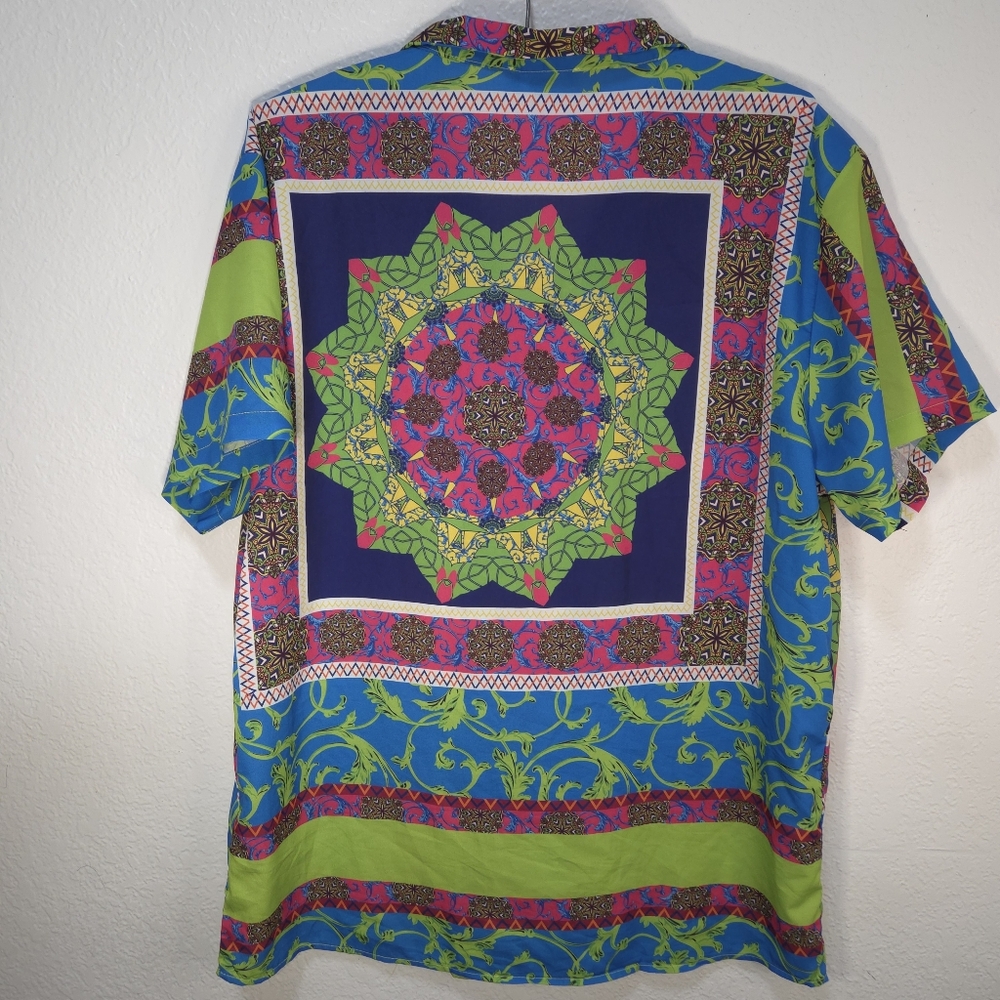 Mens Boohoo Size L Neon Green Blue Hawaiian Paisley T Shirt Short Sleeves Button - Picture 2 of 15